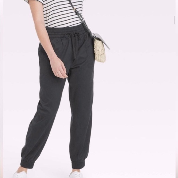 A new day joggers size medium in black - Picture 1 of 9